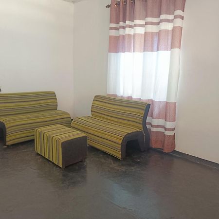 Kingly Aroma Hotel Аругам Бей Екстериор снимка