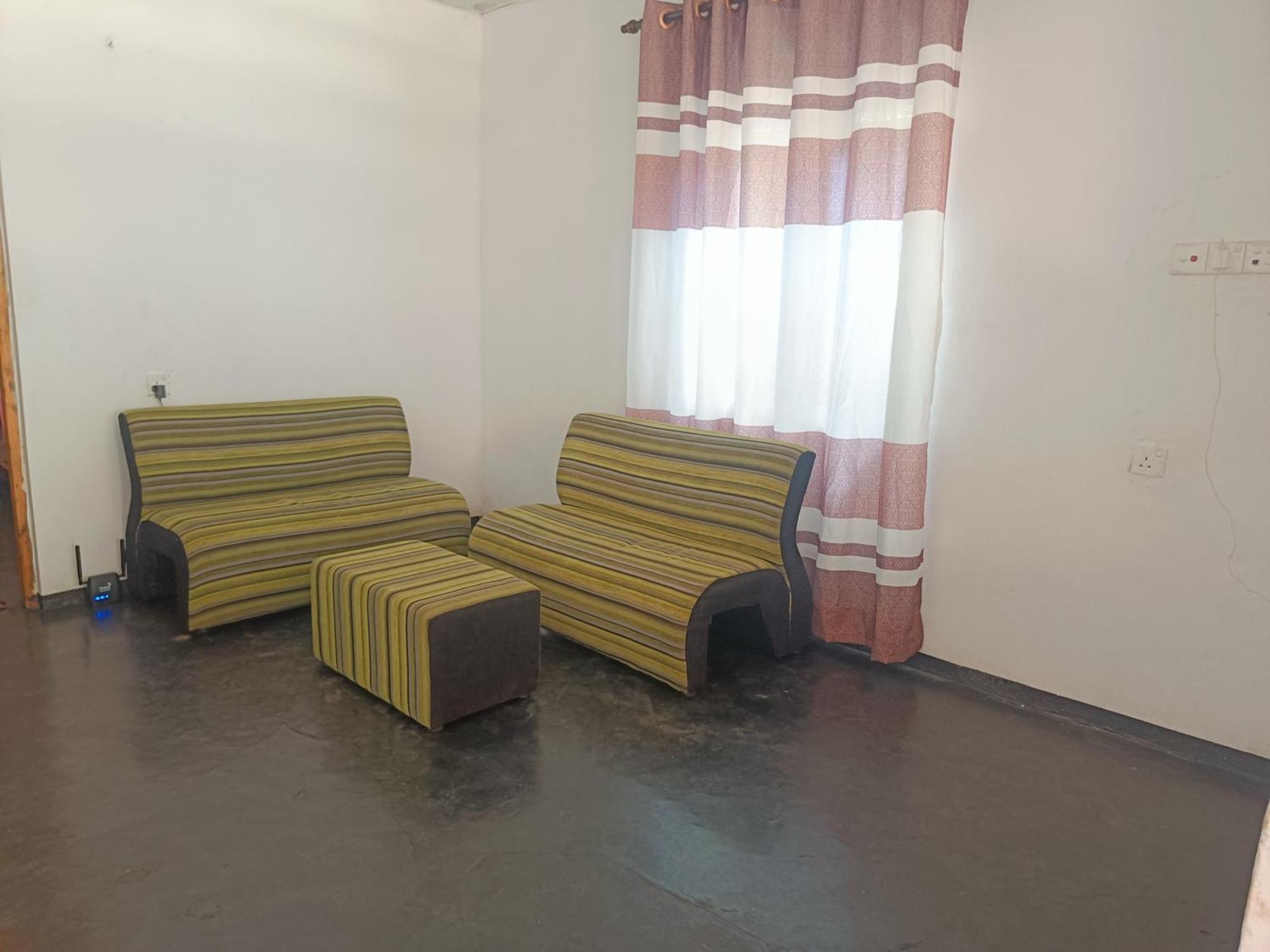 Kingly Aroma Hotel Аругам Бей Екстериор снимка