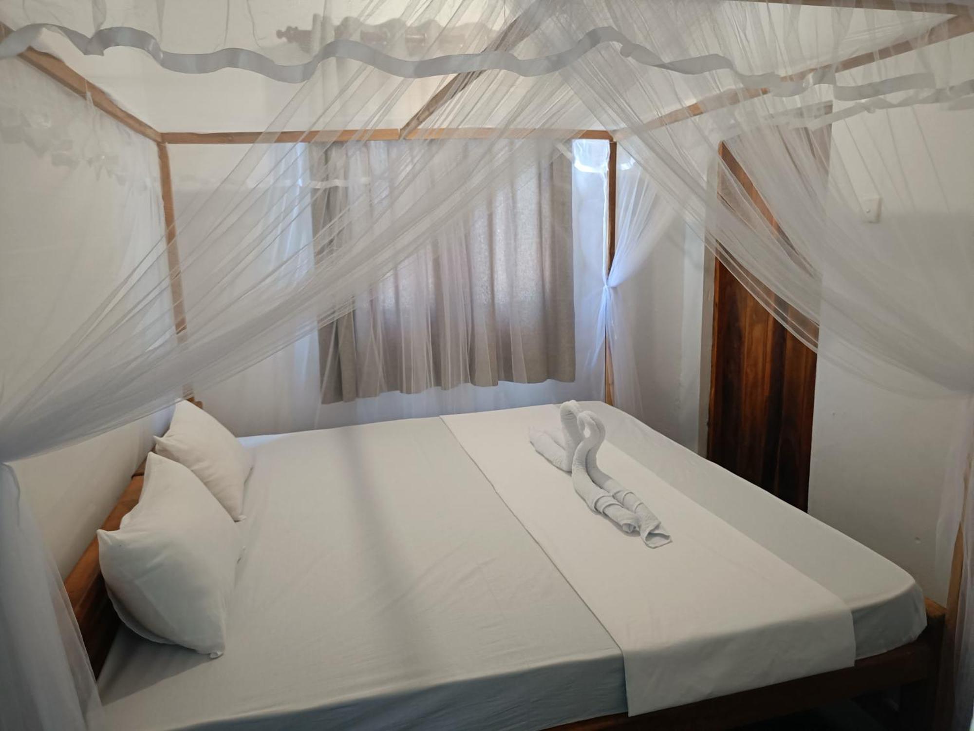 Kingly Aroma Hotel Аругам Бей Стая снимка