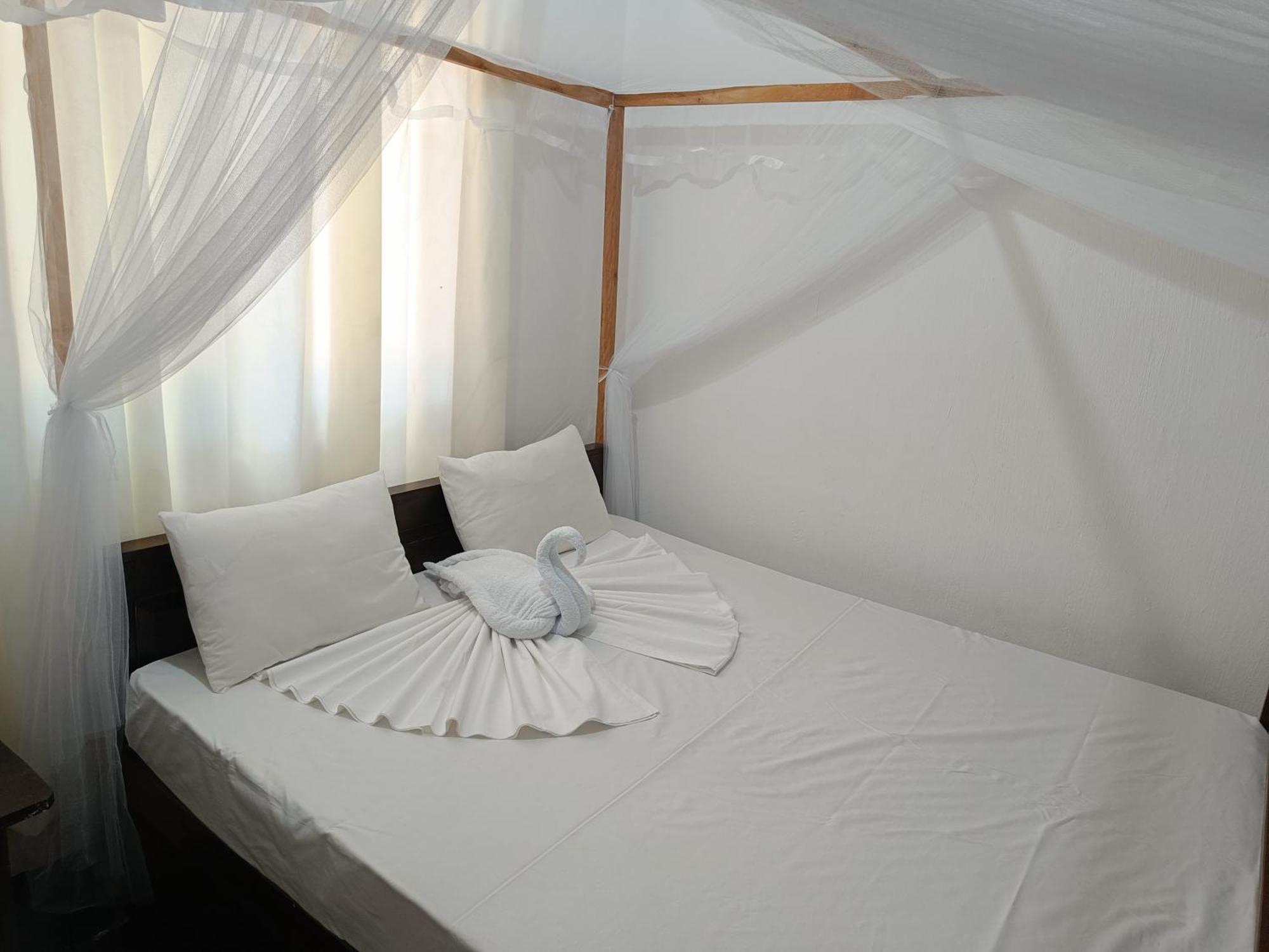 Kingly Aroma Hotel Аругам Бей Стая снимка