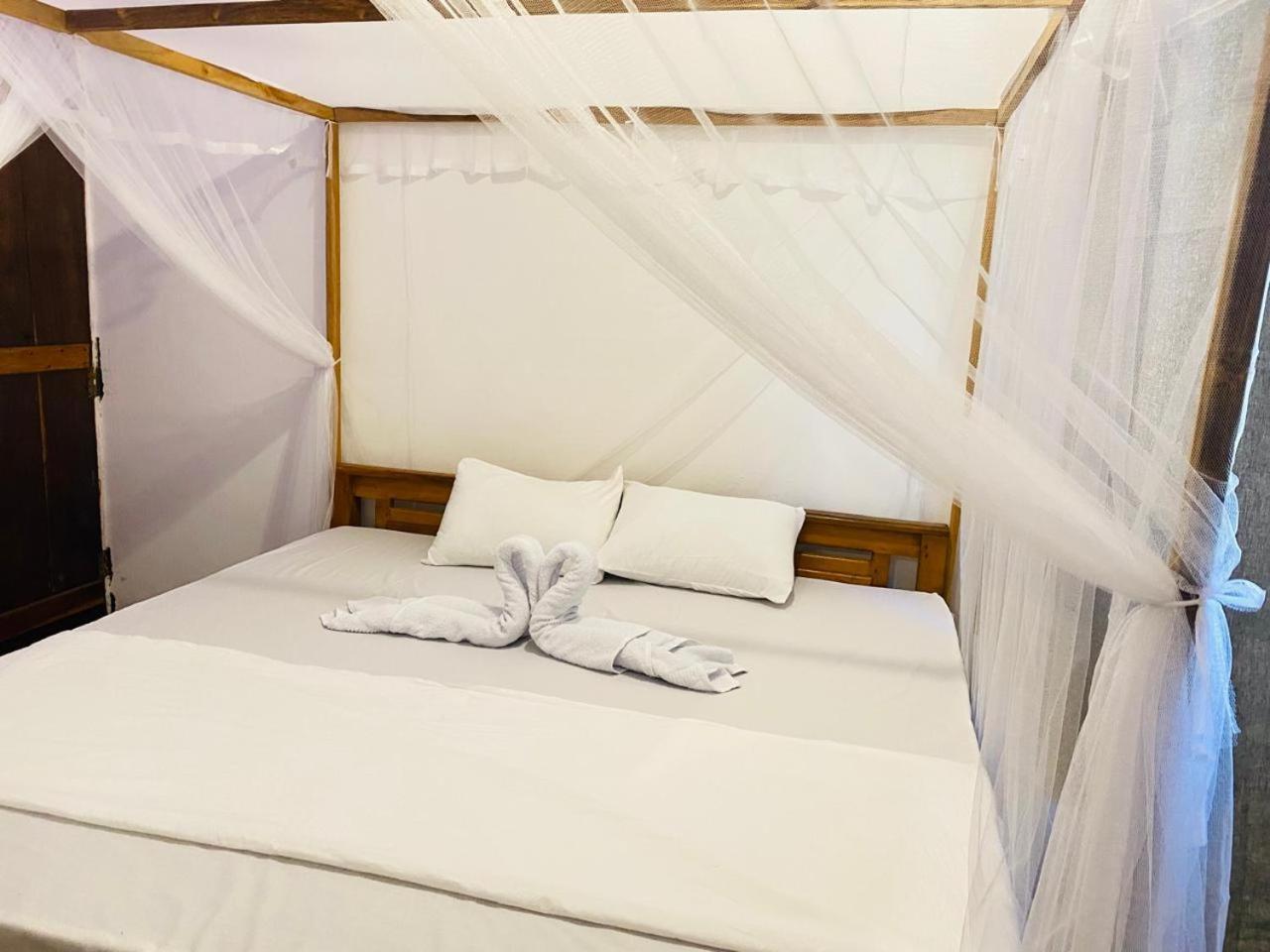 Kingly Aroma Hotel Аругам Бей Екстериор снимка
